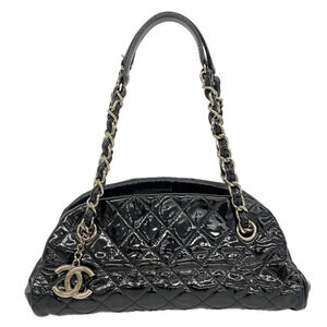 CHANEL Black Leather Shoulder Bag
